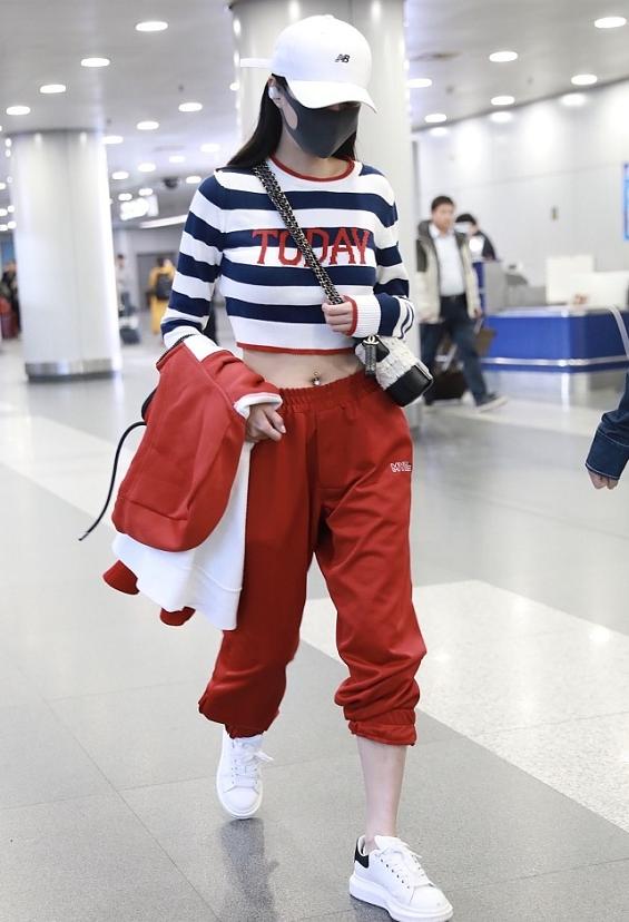 最新穿臍環(huán)時(shí)尚，你的個(gè)性之選！