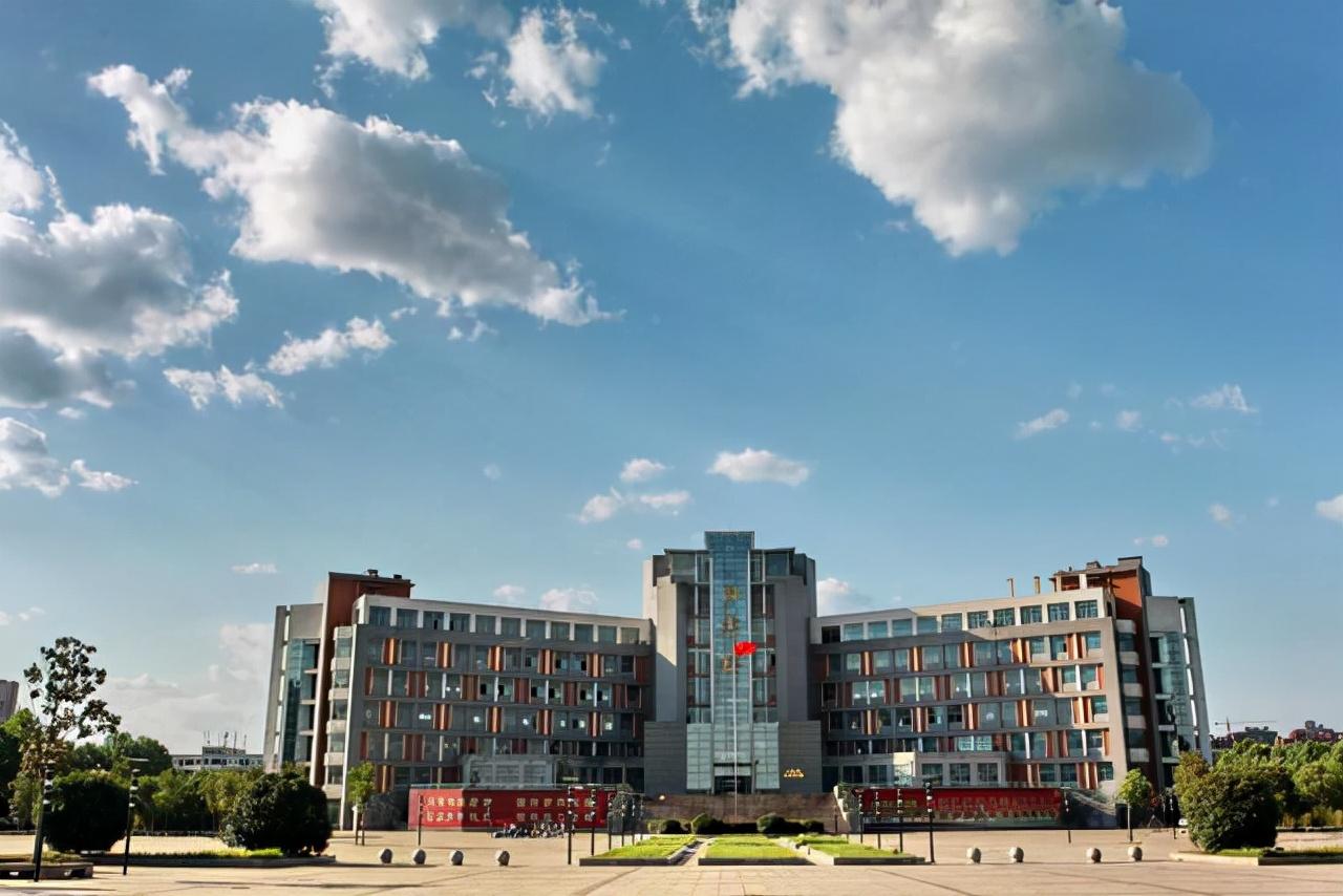 河南高校發(fā)展砥礪前行，開(kāi)啟成就夢(mèng)想新篇章