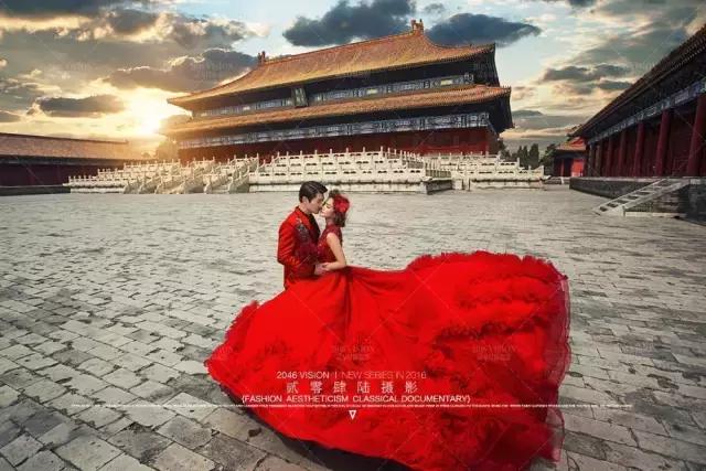 時(shí)代背景下的影像藝術(shù)探索，最新外景拍照風(fēng)格揭秘