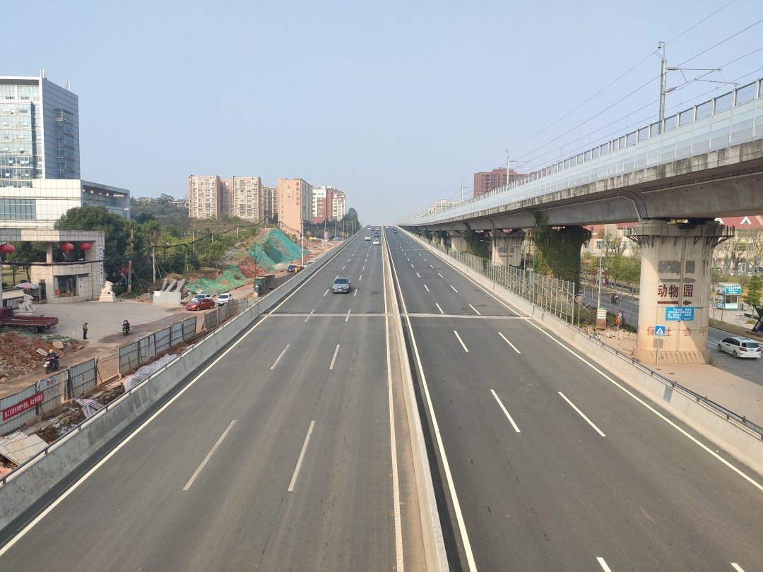 芙蓉路最新時(shí)尚潮流地標，綻放的潮流新寵！