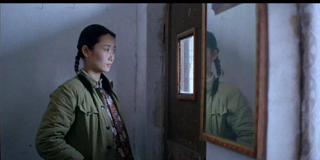 演員任逍遙，舞臺與銀幕的魅力人生探索