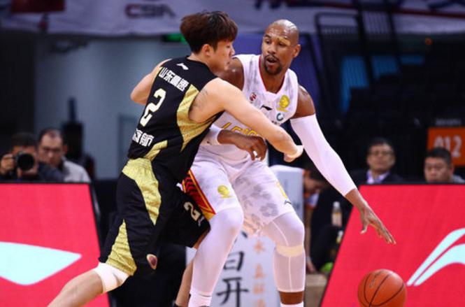 遼寧與山東激烈對決，比賽前瞻與關(guān)鍵看點(diǎn)分析