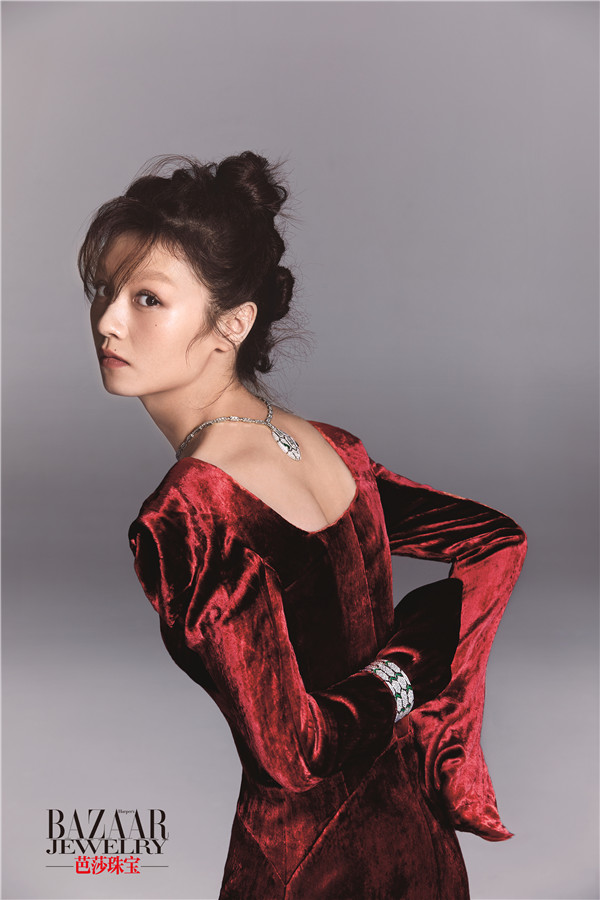 演員春夏照片，光影藝術(shù)中的璀璨人生