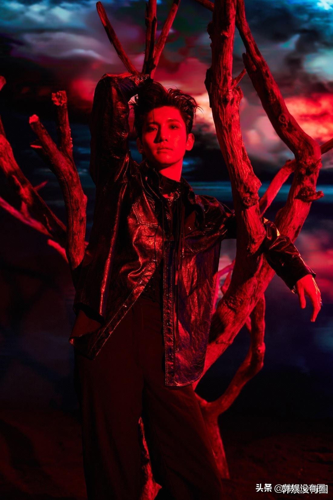 東方神起最新音樂(lè )專(zhuān)輯，音樂(lè )的力量與情感交融的盛宴