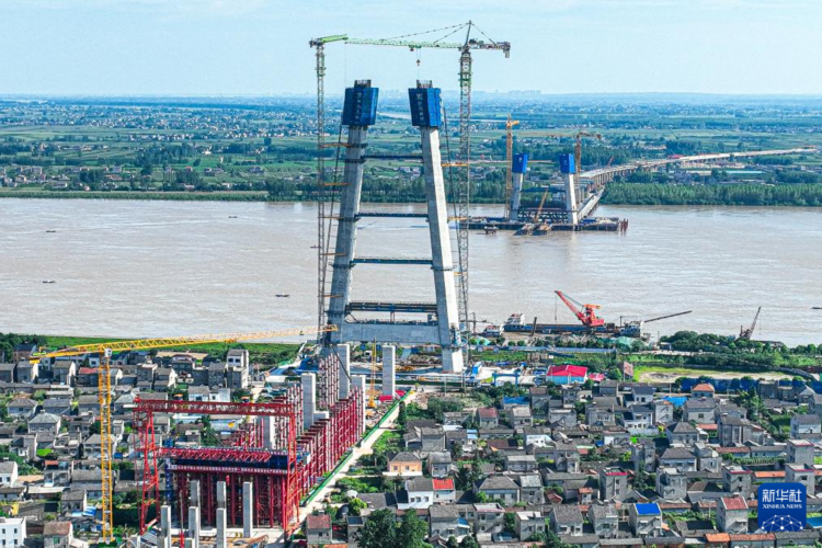 長(cháng)江百里洲大橋最新進(jìn)展，連接未來(lái)的橋梁，成就夢(mèng)想的翅膀