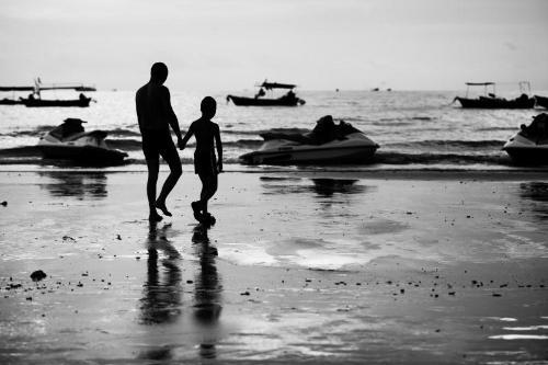 最新春秋旅行社旅游報價(jià)揭秘，小巷中的隱藏寶藏，啟程未知旅行魅力探索之旅