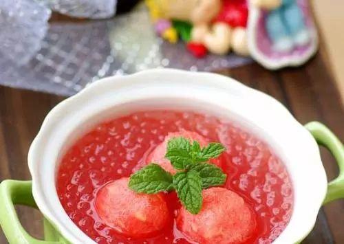 最新西瓜吃法，挑戰味蕾的勵志之旅，激發(fā)自信與成就感