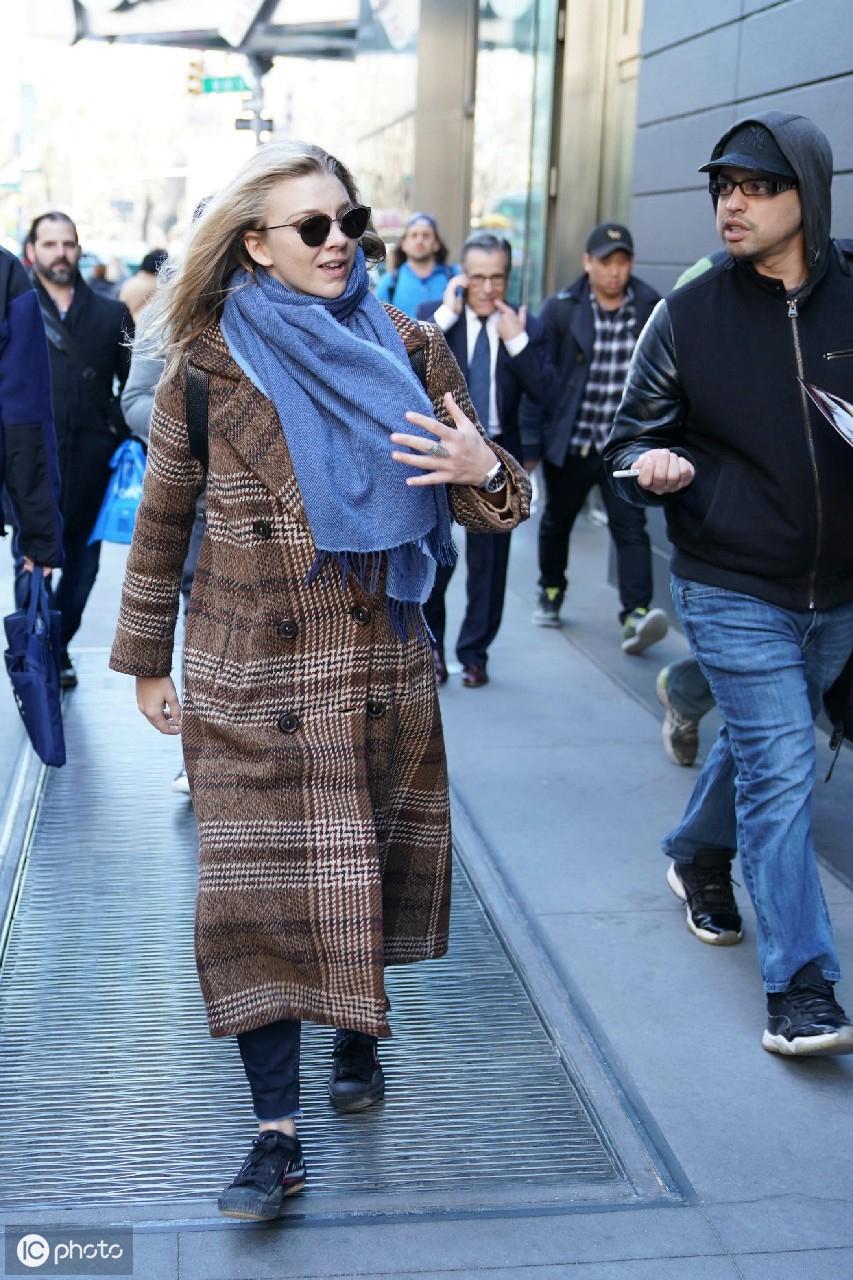 老演員舒適，演藝界的璀璨明珠，傳奇人生閃耀舞臺?