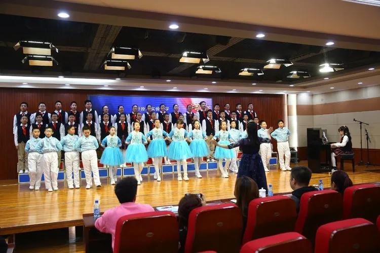 科技與藝術(shù)融合之作，智能合唱助手推薦適合合唱比賽的歌曲