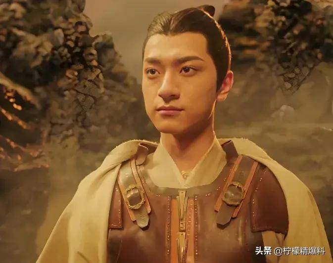 最新搞笑丑男大盤(pán)點(diǎn)，日常笑料背后的真摯友情故事