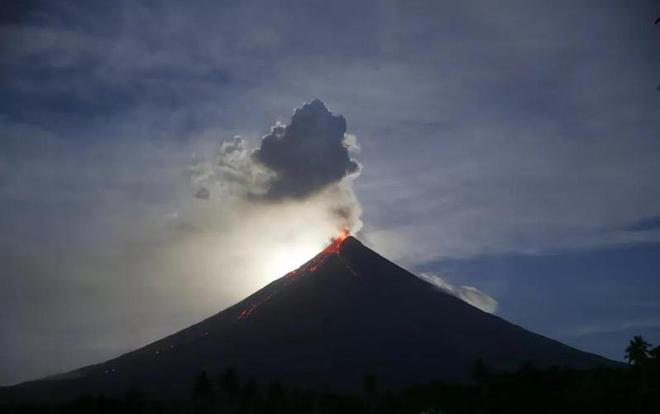 富士山火山動(dòng)態(tài)更新，追尋內心平靜的旅行之旅