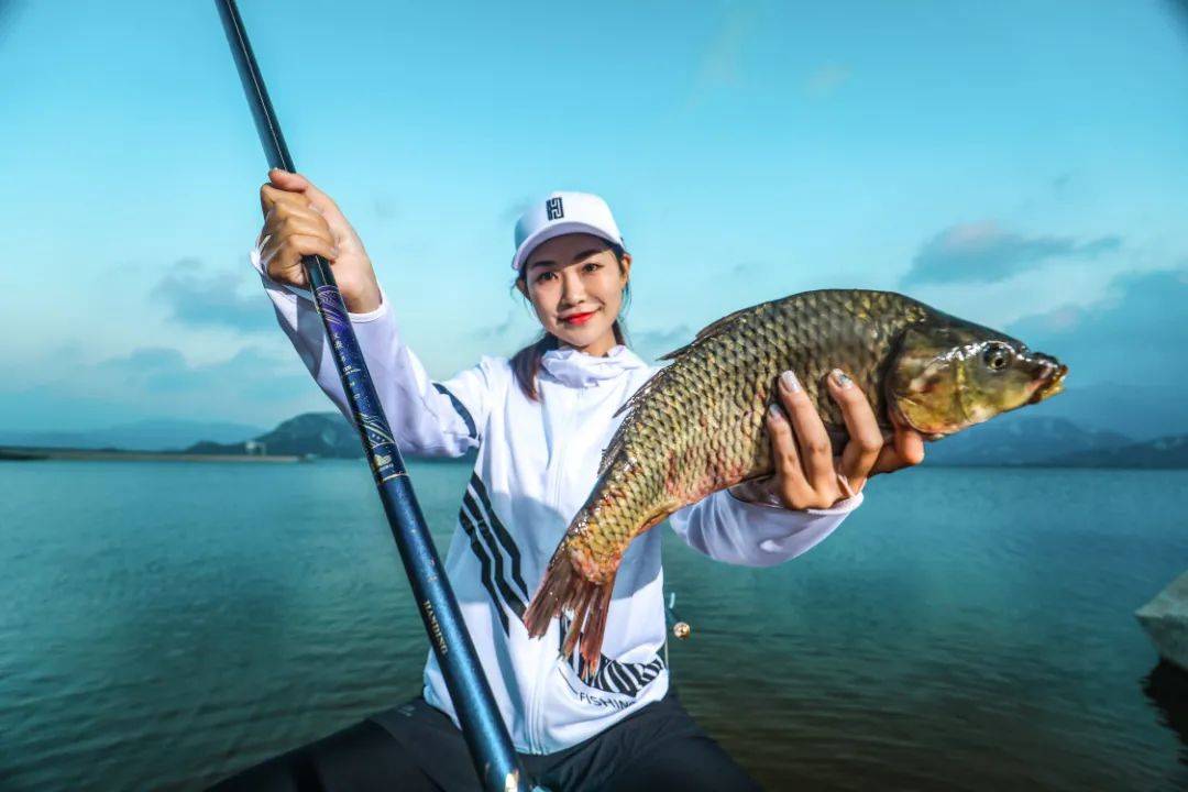 釣人的魚(yú)最新力作，智能垂釣器——高科技垂釣，生活變革的新篇章