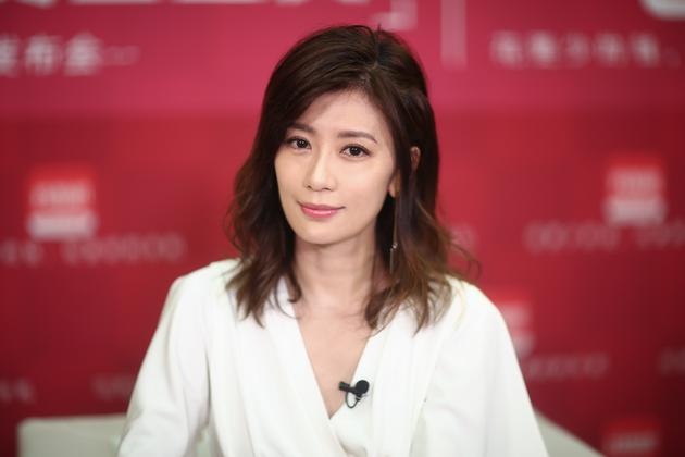 賈靜雯微博最新動(dòng)態(tài)，關(guān)注與互動(dòng)的步驟指南