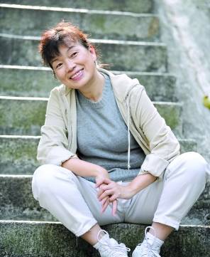 龍應臺最新作品，現代社會(huì )的文化反思與人性探索之旅