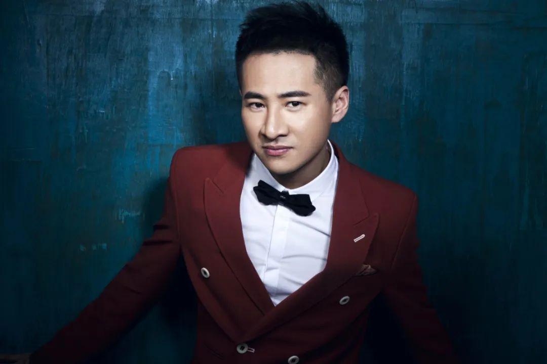 海明威的最新動(dòng)態(tài)，音樂(lè )、學(xué)習與成長(cháng)的勵志之旅揭秘