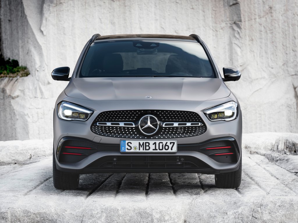 奔馳GLA最新報價(jià)，豪華入門(mén)之選，驚喜連連！