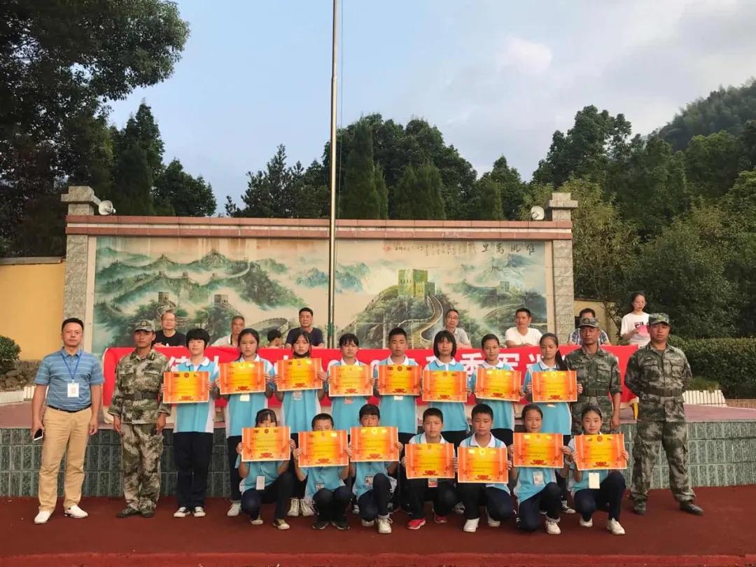 科技、社會(huì )與經(jīng)濟熱點(diǎn)話(huà)題的最新新聞?wù)接? width=