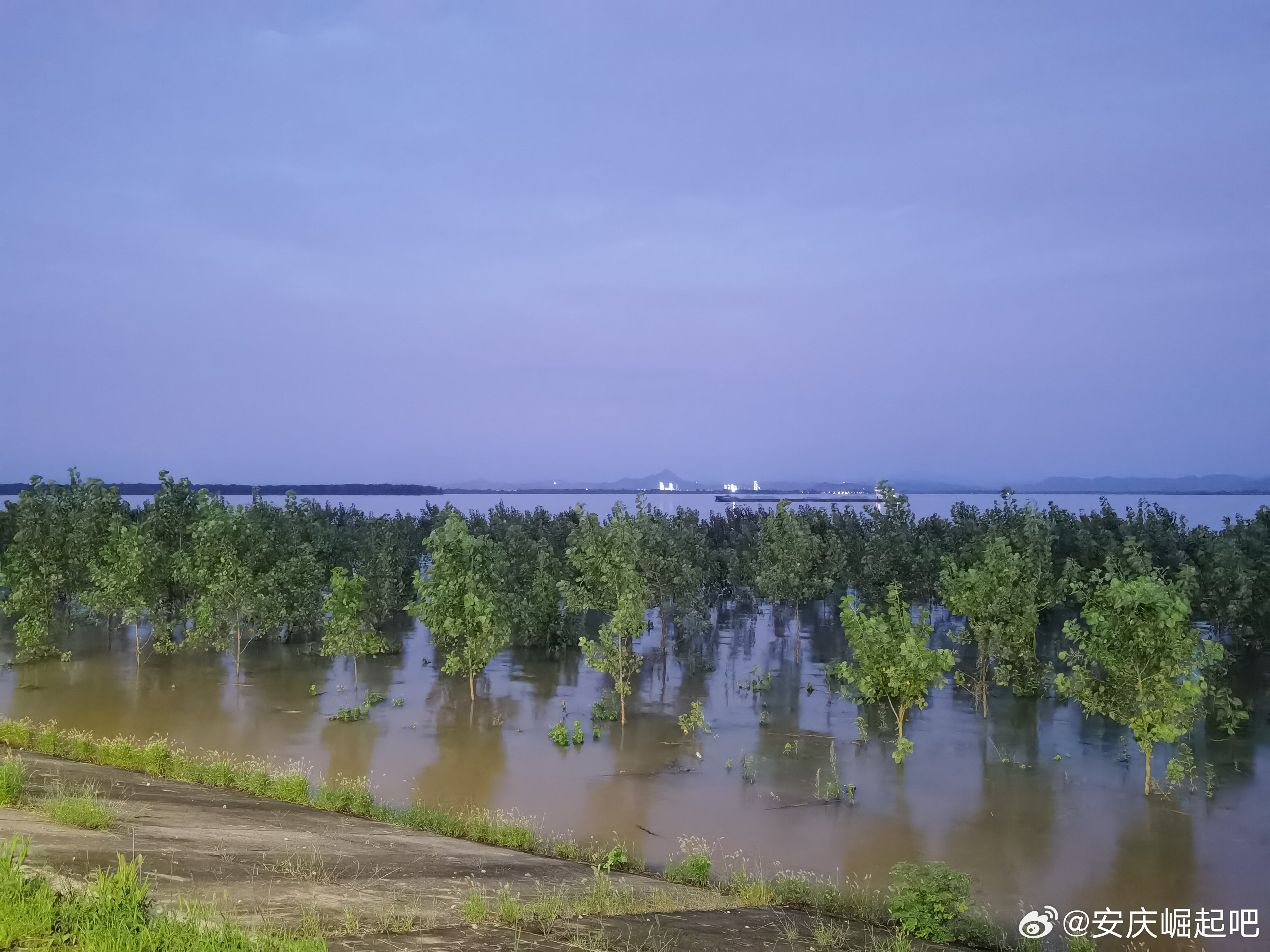 安慶洪水2025最新進(jìn)展，城市變遷中的精神力量展現