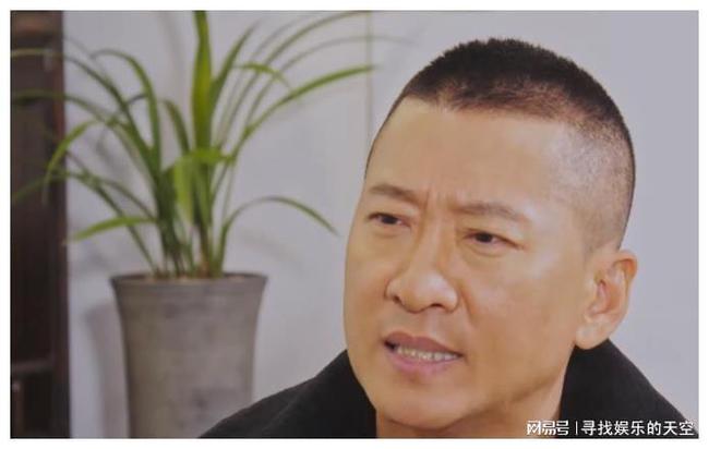 周杰最新?tīng)顩r，事業(yè)與生活多維解讀揭秘！