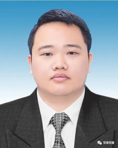 科技革新引領(lǐng)未來(lái)，最新區干部任職公示揭示智慧藍圖